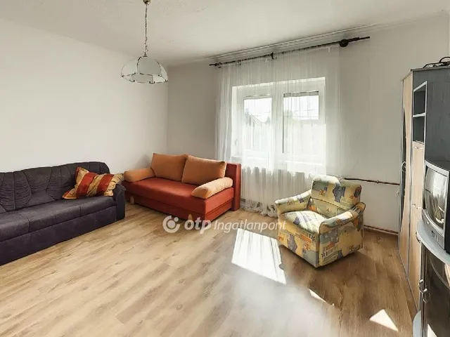 Eladó ház Győrzámoly 176 nm