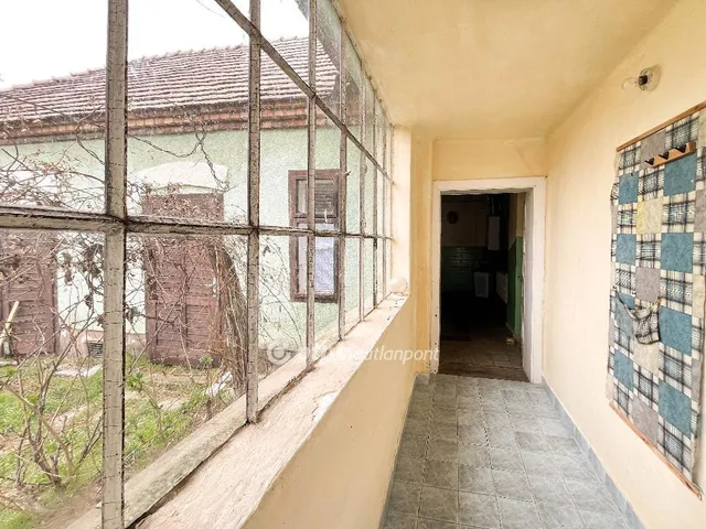Eladó ház Tápszentmiklós 62 nm