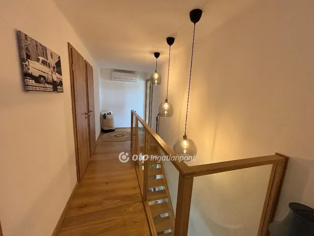 Eladó lakás Győr, Nádorváros 139 nm
