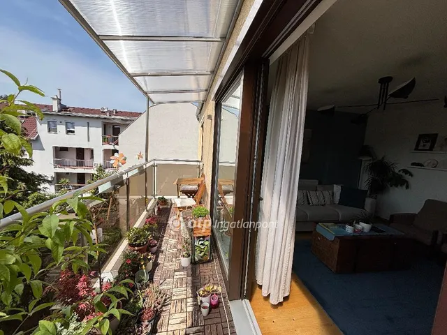 Eladó lakás Győr, Nádorváros 139 nm