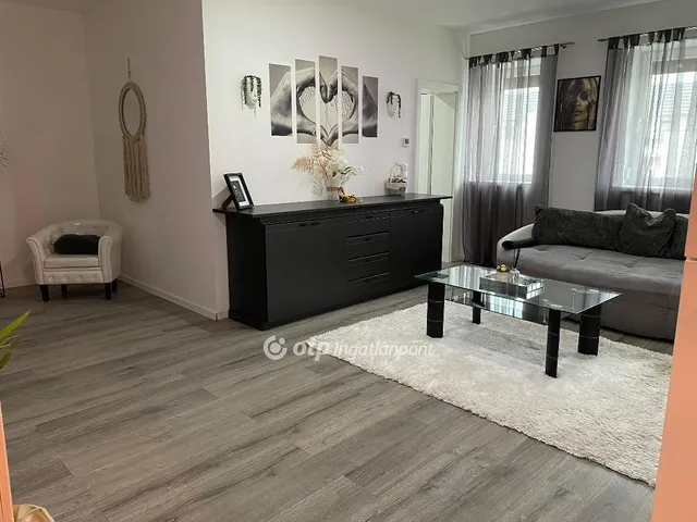 Eladó lakás Fertőszentmiklós 80 nm