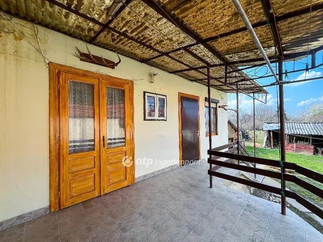 Eladó ház Pápateszér 133 nm