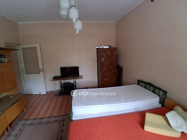 Eladó ház Ács 135 nm