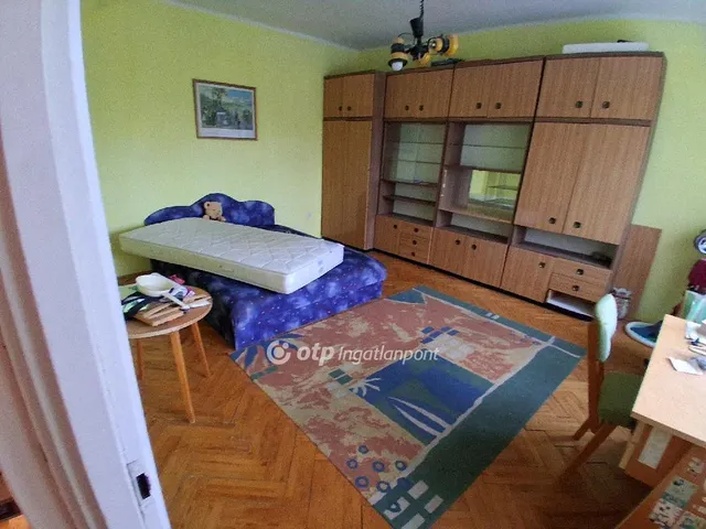 Eladó ház Ács 135 nm