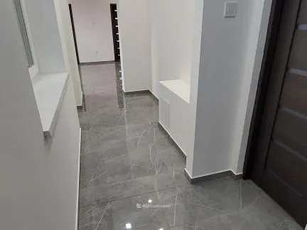 Eladó lakás Bana 147 nm