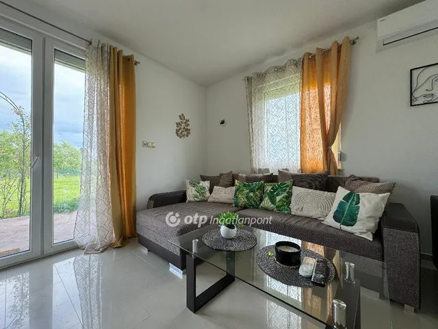 Eladó ház Hövej 62 nm