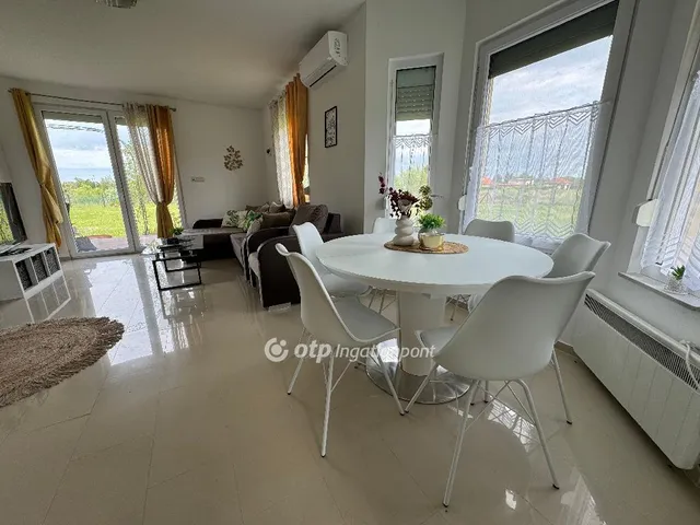 Eladó ház Hövej 62 nm