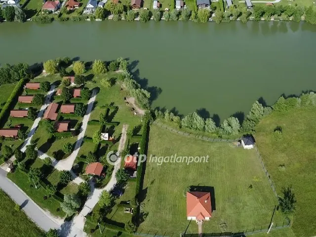 Eladó ház Hövej 62 nm