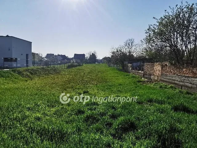 Eladó telek Győrújfalu 1503 nm