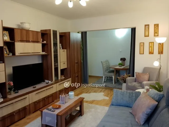 Eladó lakás Győr 68 nm