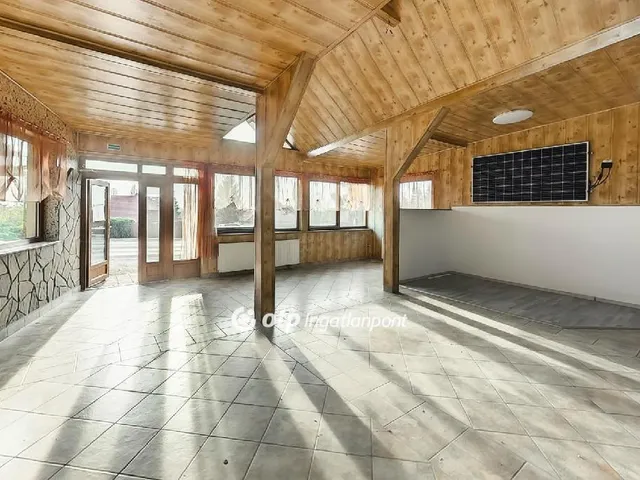 Eladó kereskedelmi és ipari ingatlan Gyenesdiás 311 nm