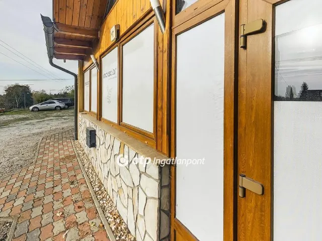 Eladó kereskedelmi és ipari ingatlan Gyenesdiás 311 nm