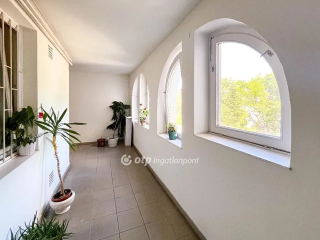 Eladó lakás Győr 77 nm