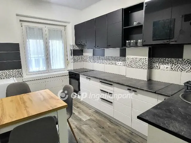 Eladó lakás Győr 58 nm