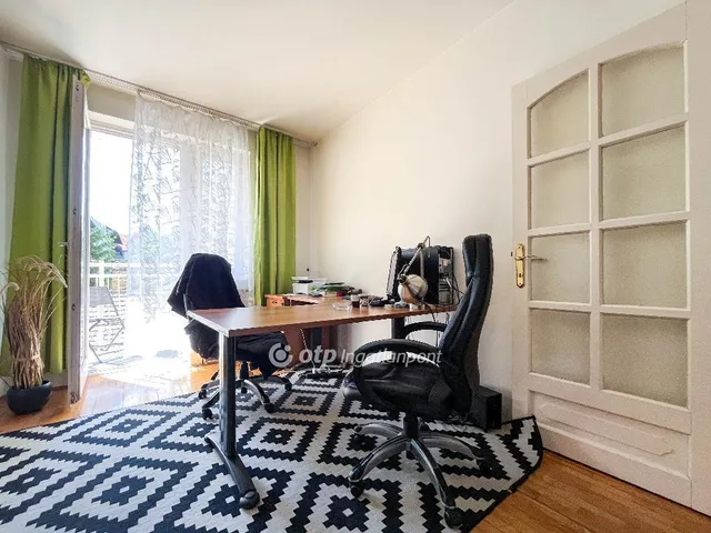 Eladó lakás Győr 77 nm