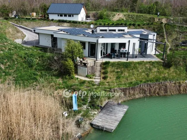 Eladó üdülő és hétvégi ház Szerecseny 151 nm