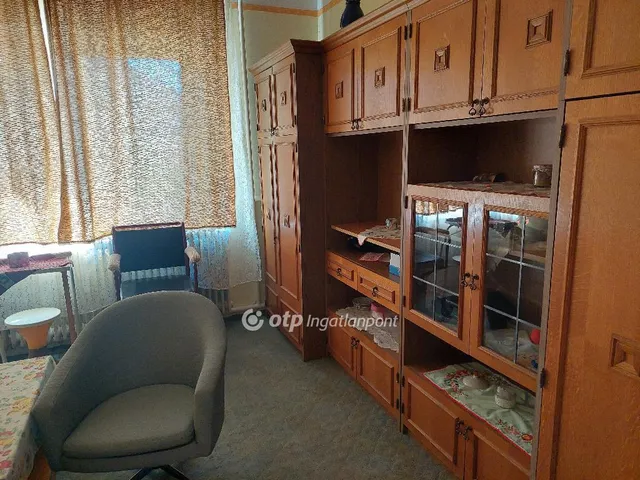 Eladó lakás Zirc 64 nm