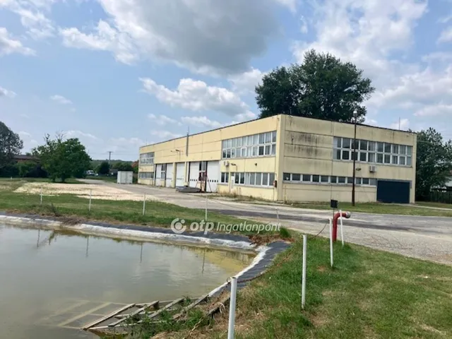 Eladó kereskedelmi és ipari ingatlan Zsámbék 1017 nm