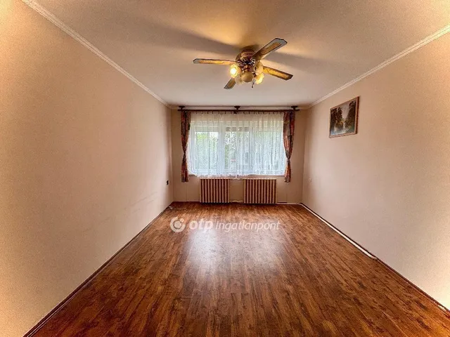 Eladó lakás Pápakovácsi 101 nm