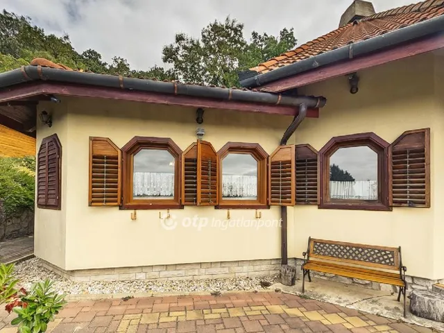 Eladó ház Tatabánya 280 nm