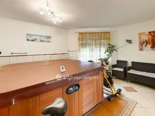 Eladó ház Tatabánya 280 nm