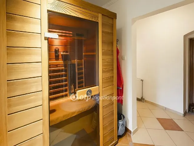 Eladó ház Tatabánya 280 nm