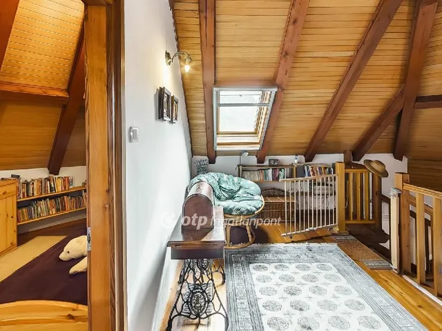 Eladó ház Tatabánya 280 nm