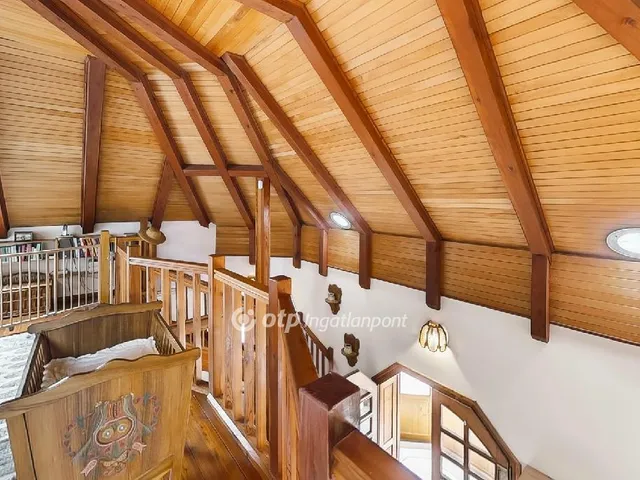 Eladó ház Tatabánya 280 nm