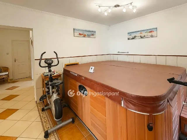 Eladó ház Tatabánya 280 nm