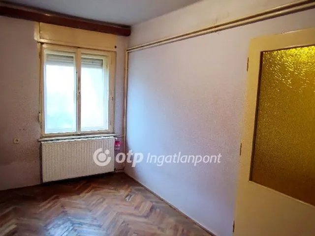 Eladó ház Abda 68 nm