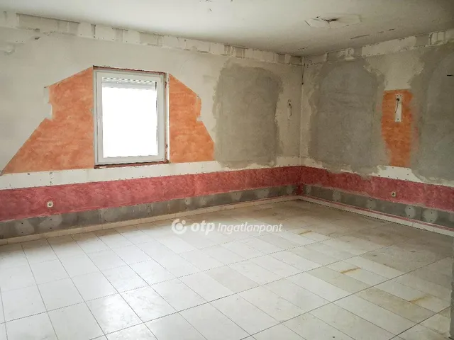 Eladó ház Győr 360 nm