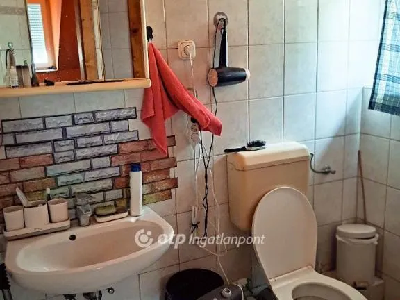 Eladó ház Győr 360 nm