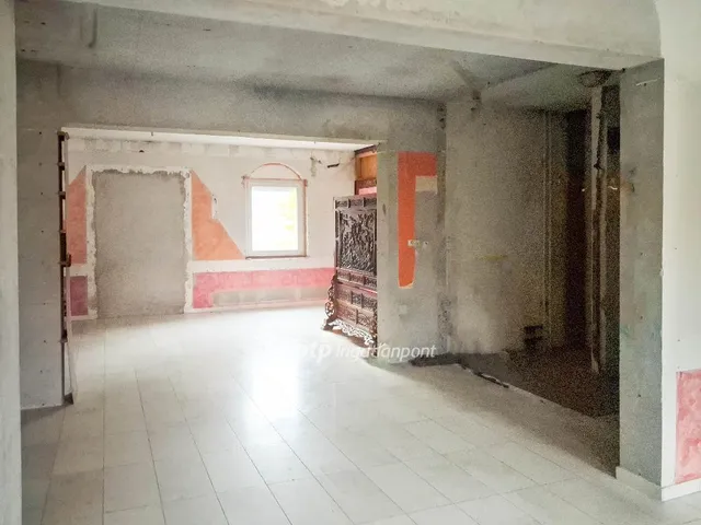 Eladó ház Győr 360 nm