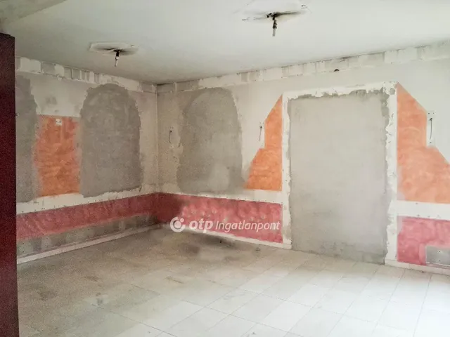 Eladó ház Győr 360 nm