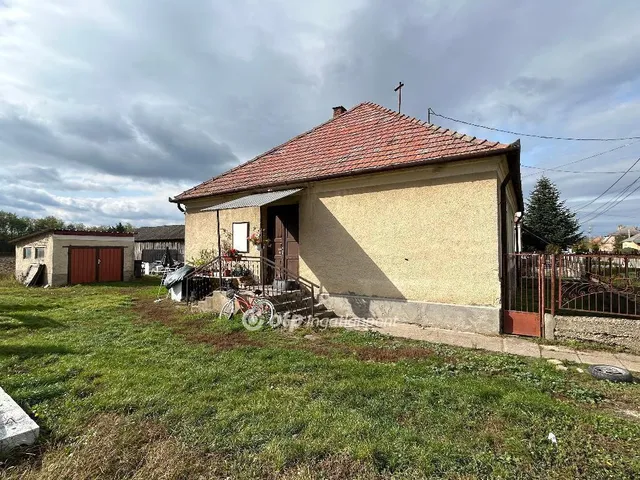 Eladó ház Rábapatona 77 nm