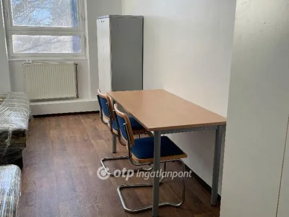 Eladó kereskedelmi és ipari ingatlan Mosonmagyaróvár 730 nm