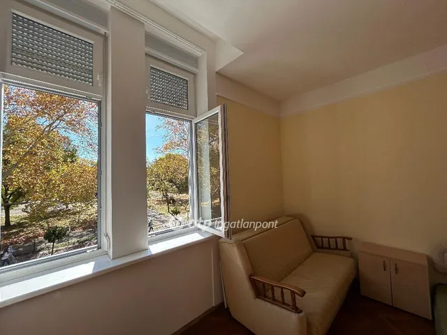 Eladó lakás Győr 69 nm