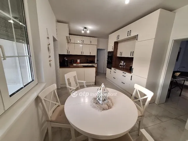 Eladó ház Mosonmagyaróvár 246 nm