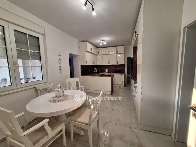 Eladó ház Mosonmagyaróvár 246 nm