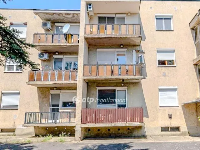 Eladó lakás Bábolna 78 nm