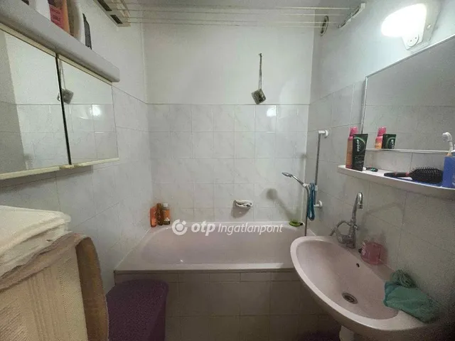 Eladó lakás Győr 68 nm