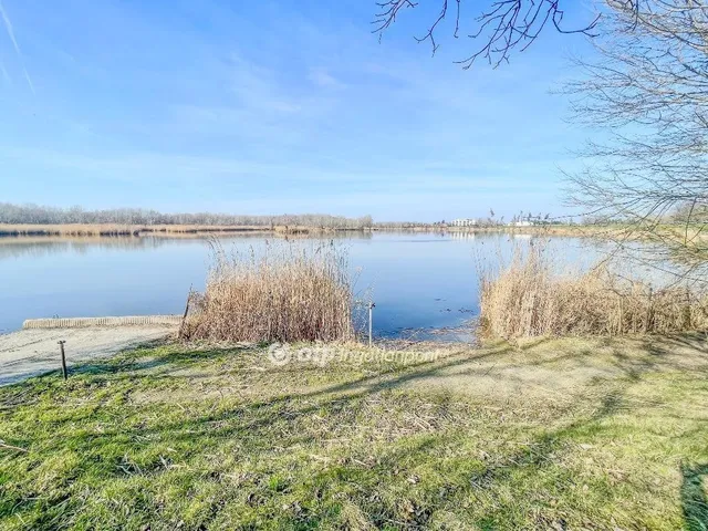 Eladó telek Győr 6100 nm