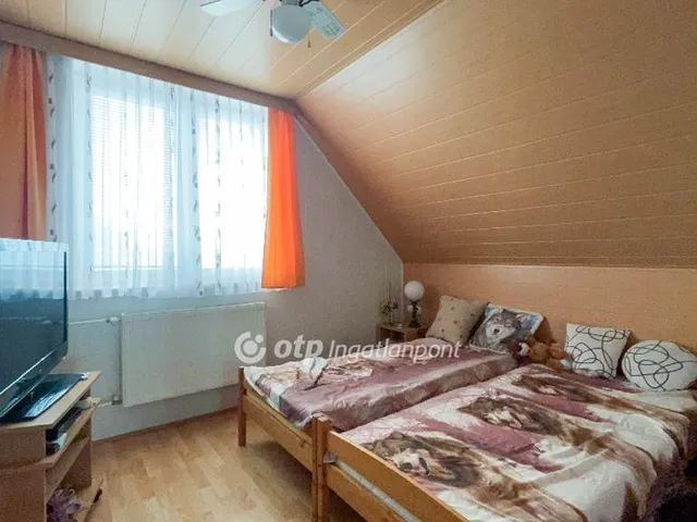 Eladó ház Halászi 240 nm