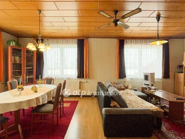 Eladó ház Halászi 240 nm