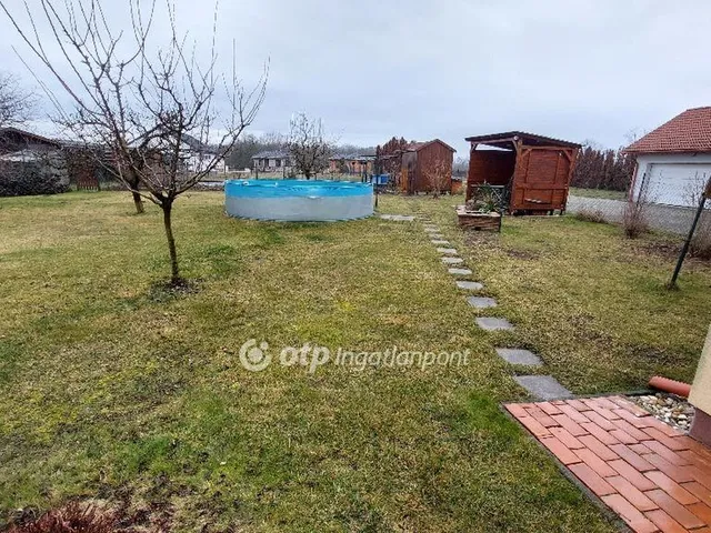 Eladó ház Hédervár 205 nm