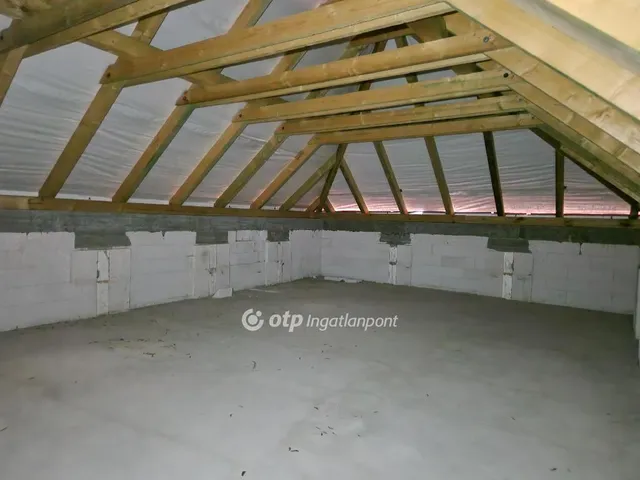 Eladó kereskedelmi és ipari ingatlan Sopron 433 nm