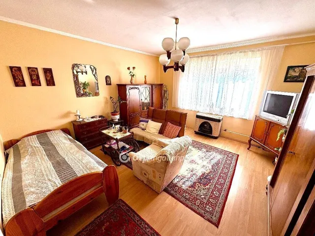 Eladó ház Vámosszabadi 72 nm