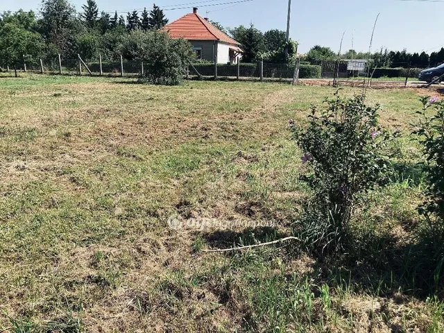 Eladó telek Kisfalud 1008 nm