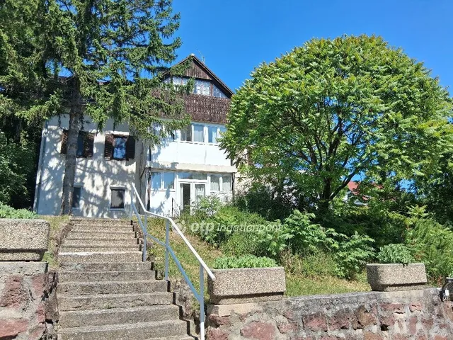 Eladó ház Balatonalmádi 368 nm