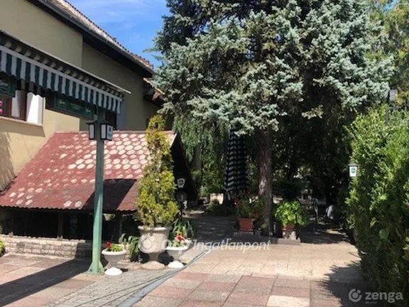 Eladó ház Győr, Nádorváros 385 nm